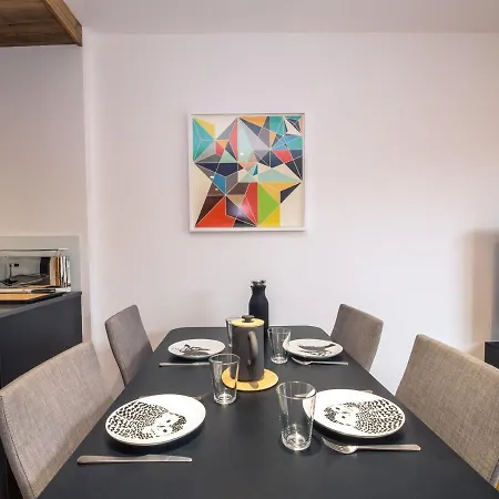 Apartment Moderne Avec Balcon Et Parking A - Fr-1-343-220 *